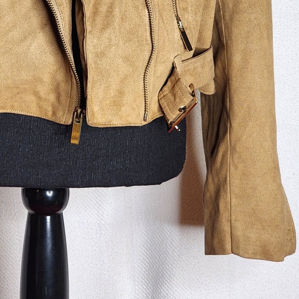 Wildflower Tan Poly Faux Suede Belted Cropped Moto Jacket with Gold Accents Sz M - Picture 4 of 16